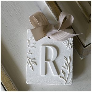 Gesso Perfumado Letra R